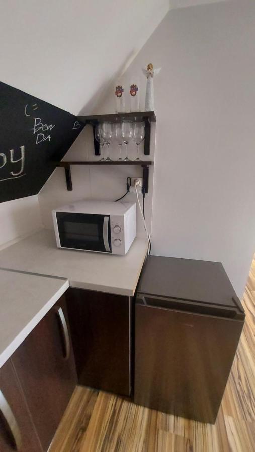 Apartman Tajov Pre 5-6 Osob, Privatne Parkovanie A Terasa Buitenkant foto