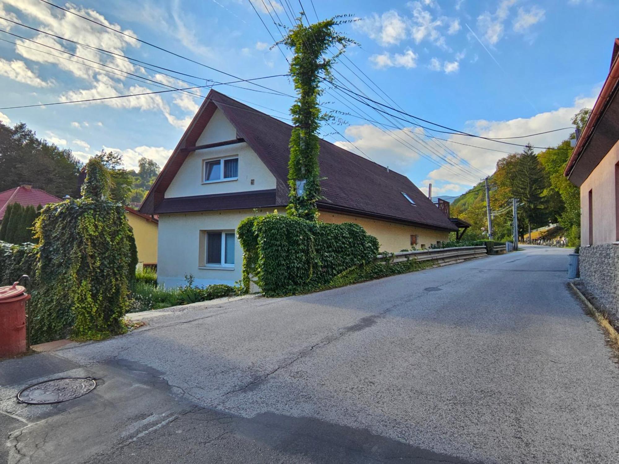 Apartman Tajov Pre 5-6 Osob, Privatne Parkovanie A Terasa Buitenkant foto